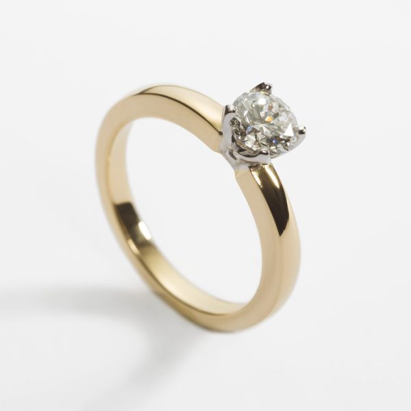 18ct Yellow Gold Diamond Solitaire Engagement Ring