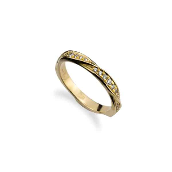 18ct yellow gold Twist wedding ring with pavé set diamond